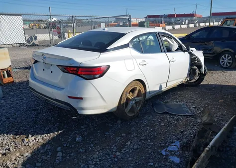 2022 Nissan Sentra Sr Xtronic Cvt z USA, uszkodzony, nr VIN 3N1AB8DV5NY290481